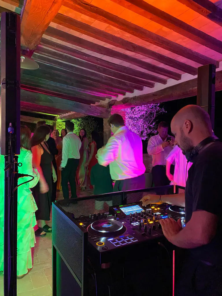 DJ Rental Service